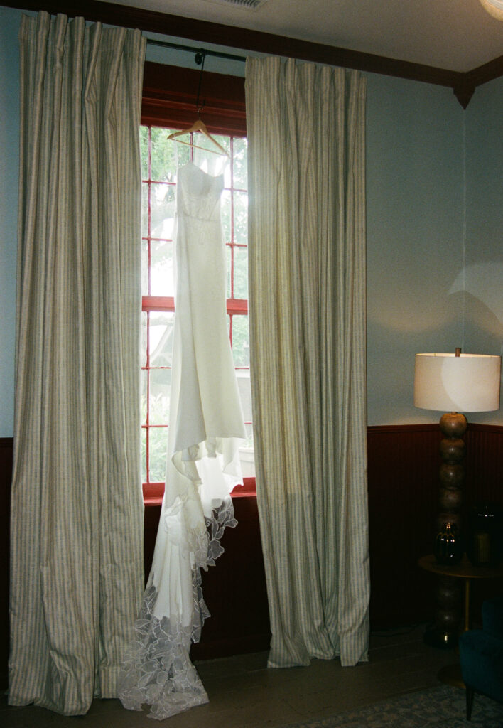 Modern wedding east nashville estelle 01